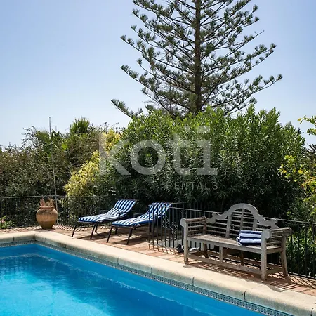 Koti - Geranios * Marbella